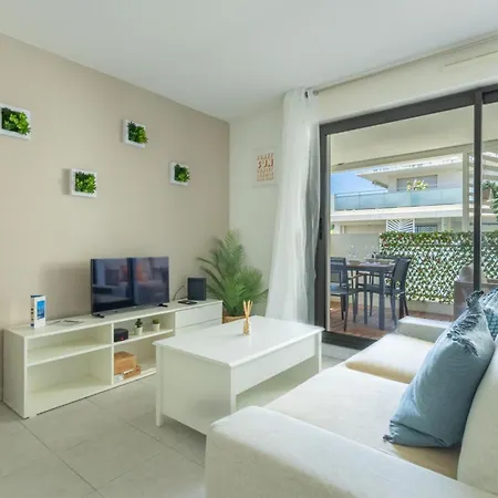 A 20 M - Grande Terrasse - Parking Prive * La Ciotat