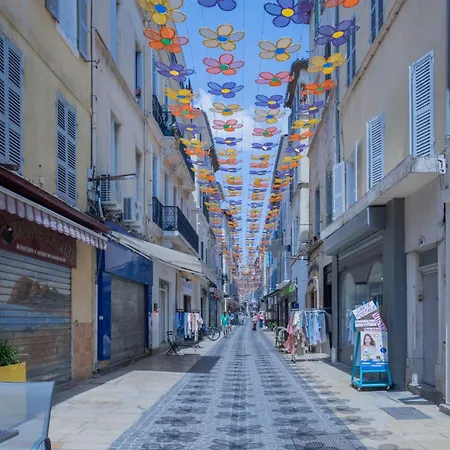 A 20 M - Grande Terrasse - Parking Prive * La Ciotat